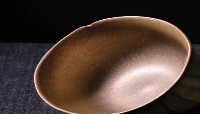 can you use metal utensils on ceramic pans