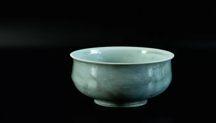 what is the difference between pottery and ceramics0